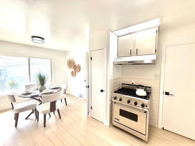 1642 Burrows Street, San Francisco, CA 94134