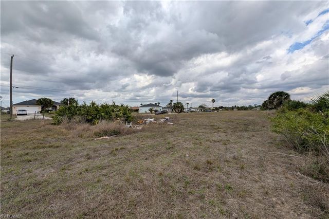 2605 NE 20th PL, Cape Coral, FL 33909