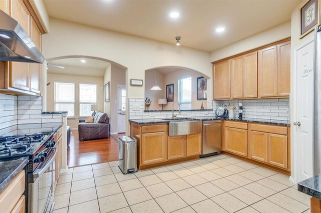 7056 Welshman Drive, Fort Worth, TX 76137