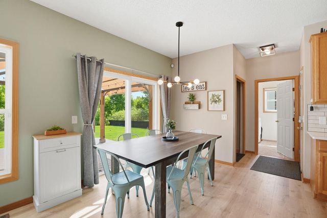 20386 Enright Way, Farmington, MN 55024