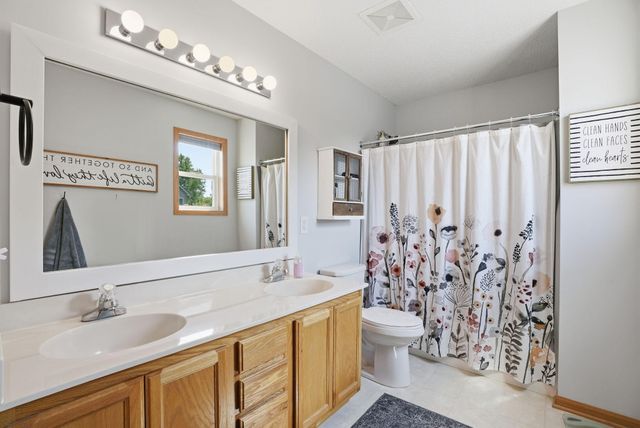 20386 Enright Way, Farmington, MN 55024