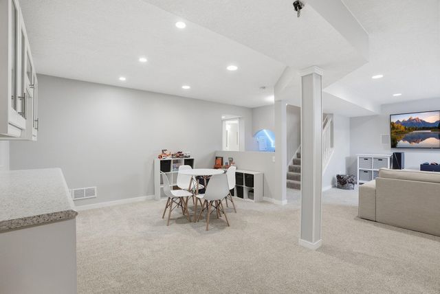 20386 Enright Way, Farmington, MN 55024