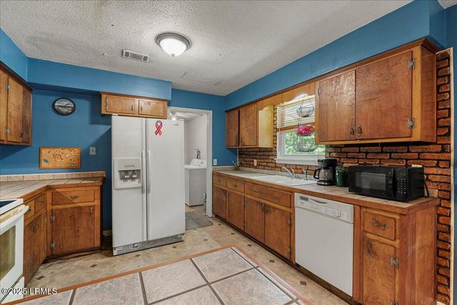 3003 Cherry Boulevard, Beaufort, SC 29902