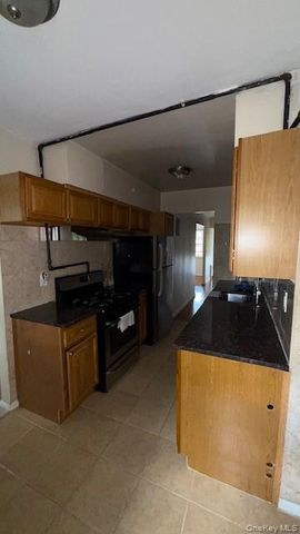 1007 E 223rd Street, Bronx, NY 10466