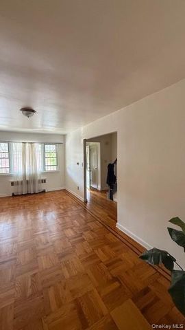 1007 E 223rd Street, Bronx, NY 10466