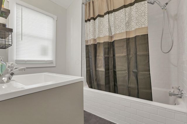 724 S Ogden Avenue, Columbus, OH 43204