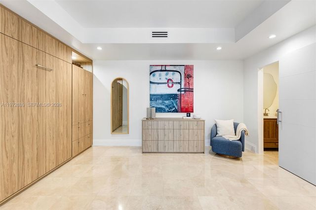 3020 Mcdonald St 22, Miami, FL 33133