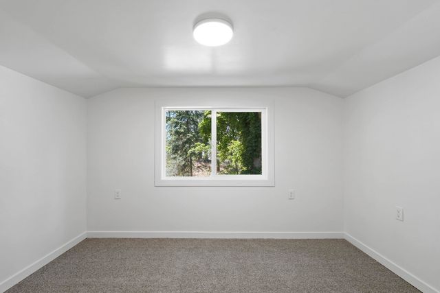2803 E Hartson Ave, Spokane, WA 99202