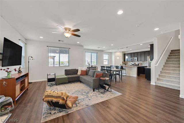 2486 Dragon Fire Lane, Henderson, NV 89052