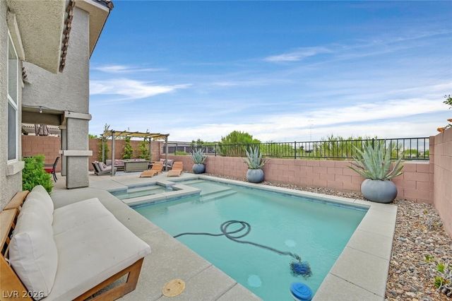 2486 Dragon Fire Lane, Henderson, NV 89052
