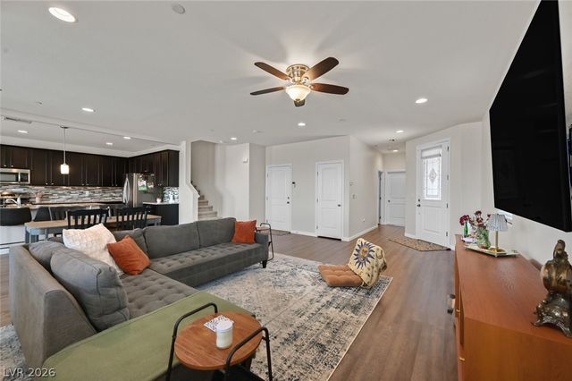2486 Dragon Fire Lane, Henderson, NV 89052