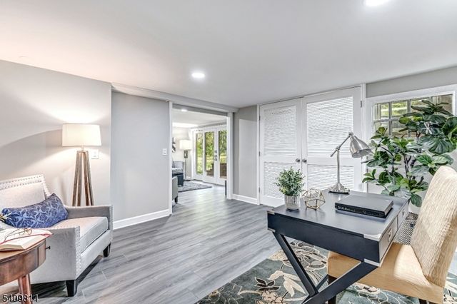 4 E Washington St, Frenchtown Boro, NJ 08825