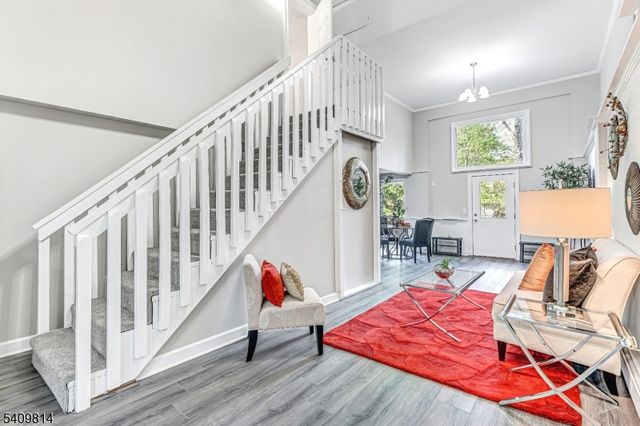 4 E Washington St, Frenchtown Boro, NJ 08825