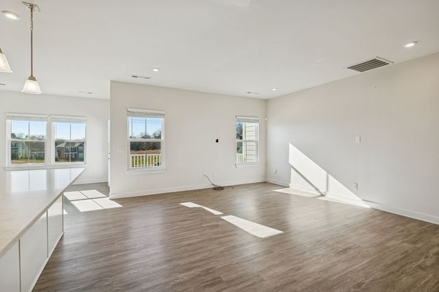 2000 Tanager Dr, Brentwood, TN 37027