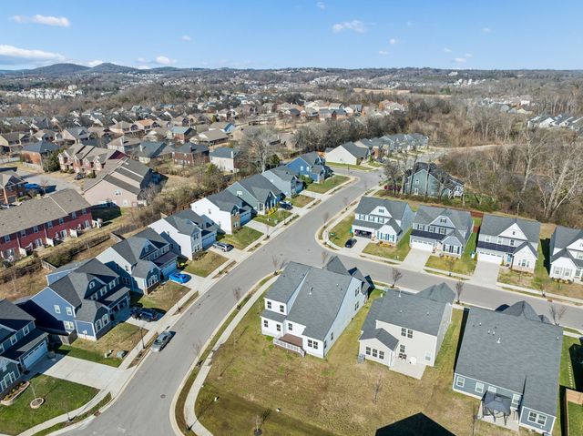 2000 Tanager Dr, Brentwood, TN 37027