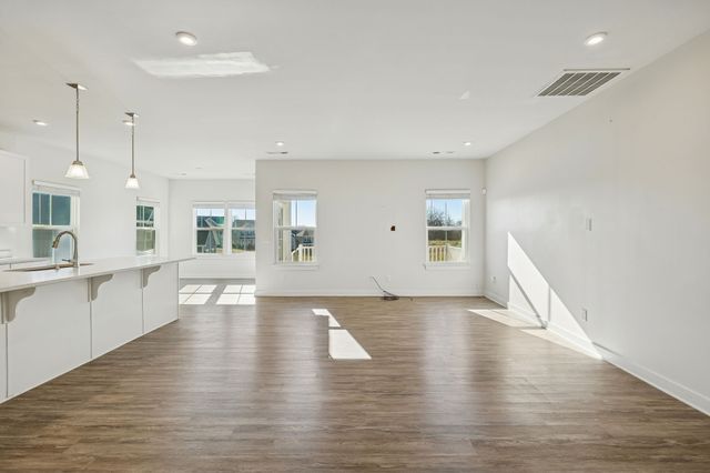 2000 Tanager Dr, Brentwood, TN 37027