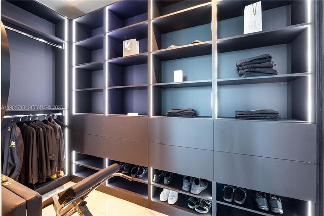 650 NE 32nd St UPH5302, Miami, FL 33137