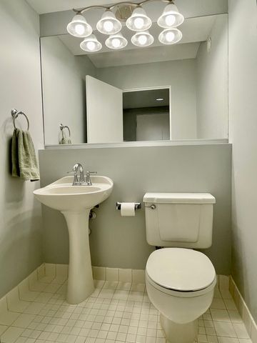 40 E 9th Street 804, Chicago, IL 60605