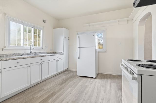 2402 Grandview Avenue, Mckeesport, PA 15132