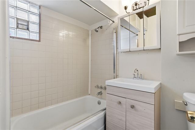 2402 Grandview Avenue, Mckeesport, PA 15132