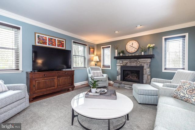 214 BROAD ACRES RD, Lansdale, PA 19446