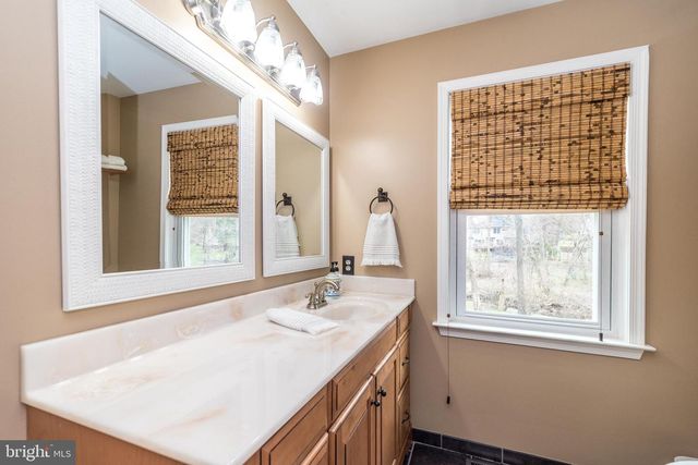 214 BROAD ACRES RD, Lansdale, PA 19446