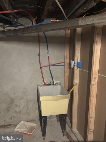 122 SHARON AVE, Darby, PA 19023