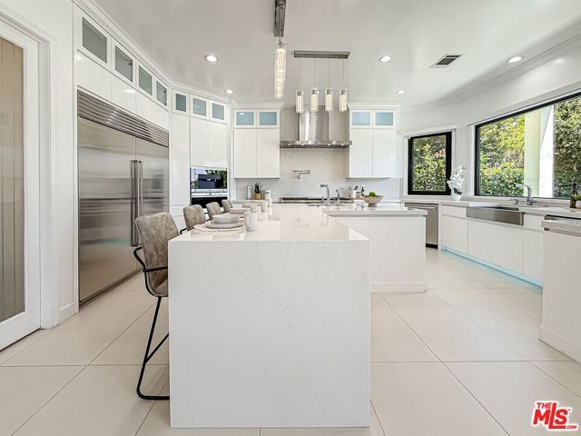 5474 Amber Circle, Calabasas, CA 91302