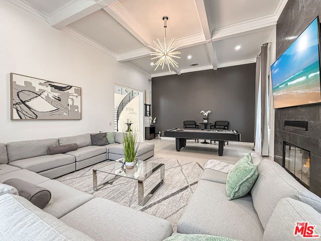 5474 Amber Circle, Calabasas, CA 91302
