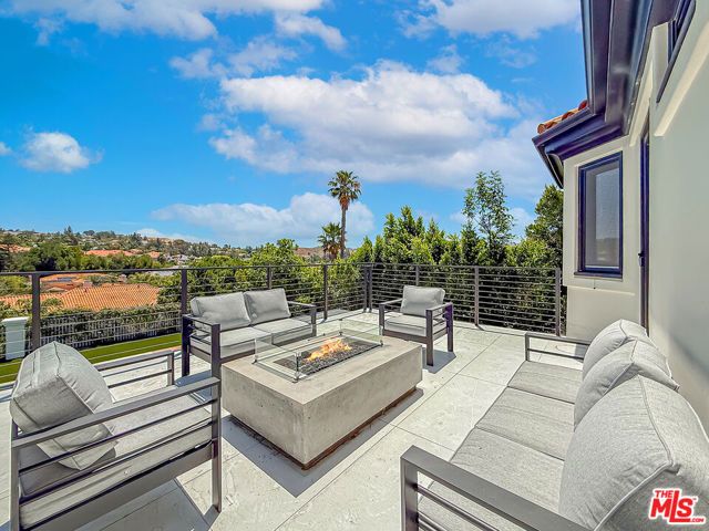 5474 Amber Circle, Calabasas, CA 91302
