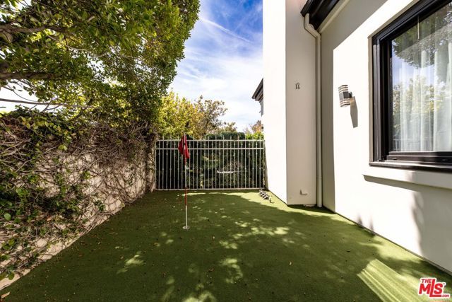 5474 Amber Circle, Calabasas, CA 91302