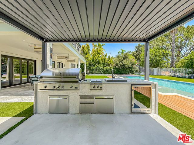 5474 Amber Circle, Calabasas, CA 91302