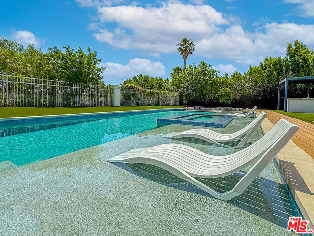 5474 Amber Circle, Calabasas, CA 91302