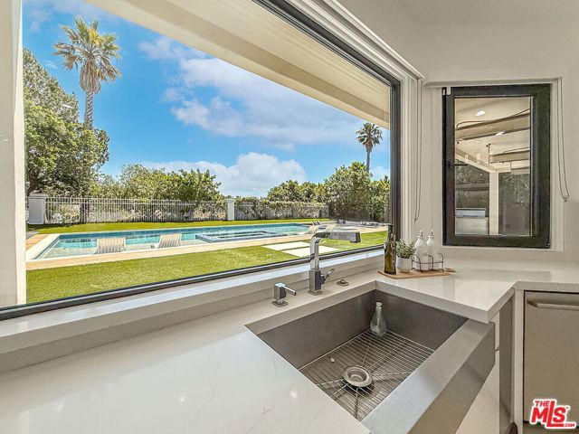5474 Amber Circle, Calabasas, CA 91302