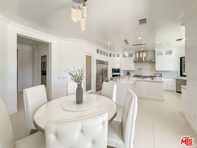 5474 Amber Circle, Calabasas, CA 91302
