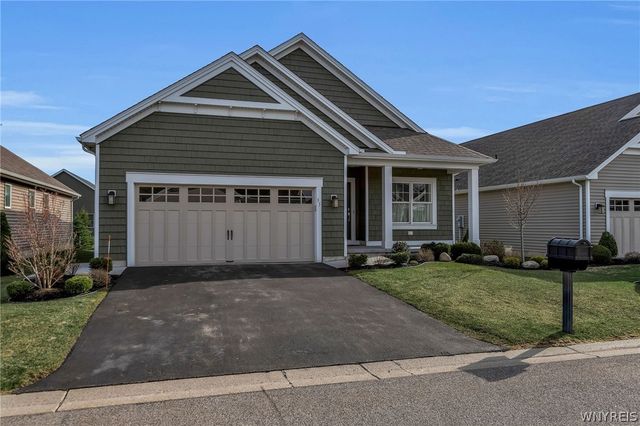 35 Raine Drive, Amherst, NY 14221