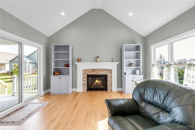 35 Raine Drive, Amherst, NY 14221