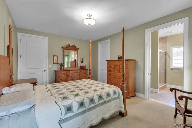 35 Raine Drive, Amherst, NY 14221