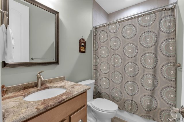 35 Raine Drive, Amherst, NY 14221