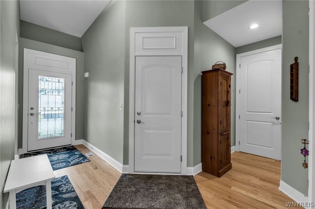 35 Raine Drive, Amherst, NY 14221