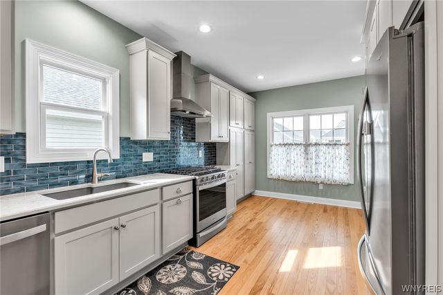 35 Raine Drive, Amherst, NY 14221