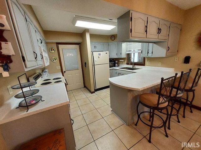 277 N Sunshine Drive, Jasper, IN 47546