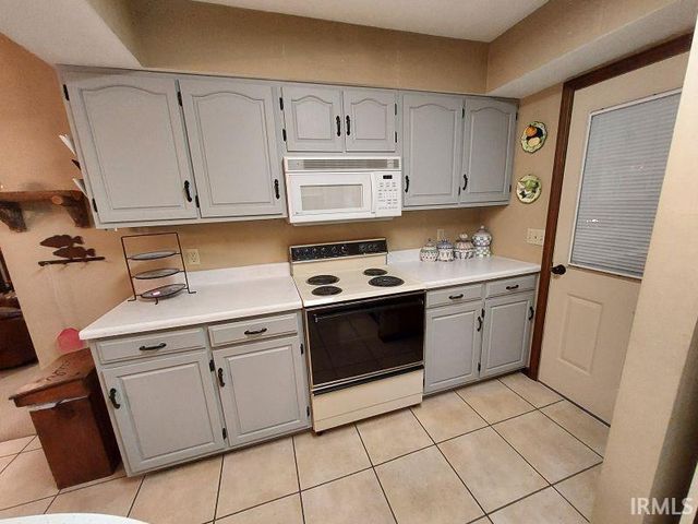 277 N Sunshine Drive, Jasper, IN 47546