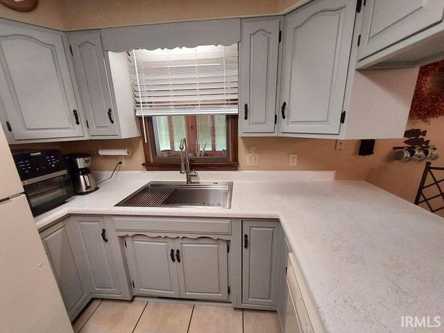 277 N Sunshine Drive, Jasper, IN 47546