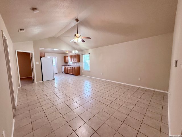 1035 Helen Dr # B, New Braunfels, TX 78130