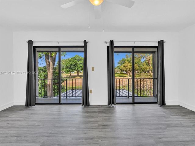 19174 Bobolink Drive, Hialeah, FL 33015