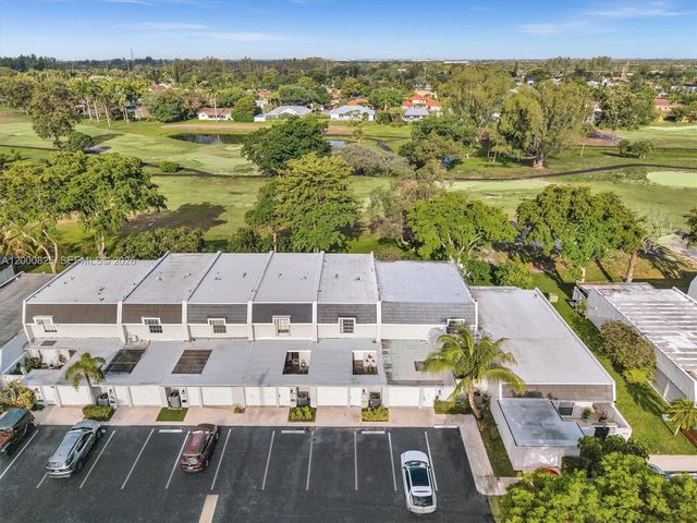 19174 Bobolink Drive, Hialeah, FL 33015