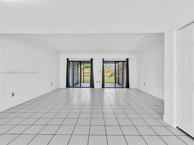 19174 Bobolink Drive, Hialeah, FL 33015