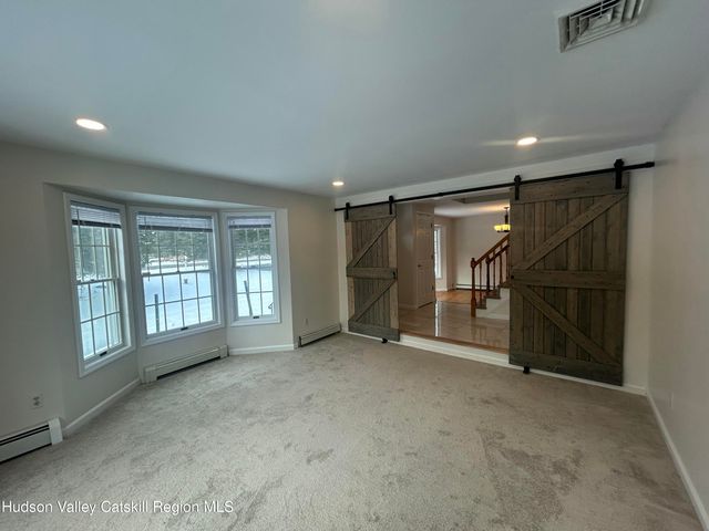 6 High Ridge Road, New Paltz, NY 12561