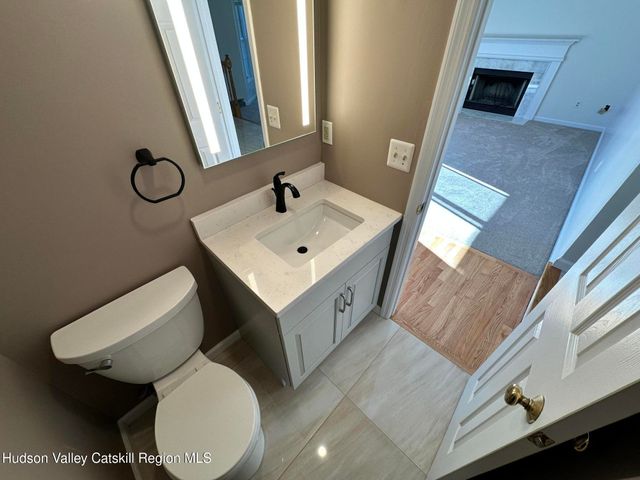 6 High Ridge Road, New Paltz, NY 12561